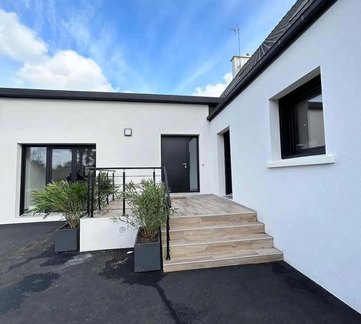 Superbe Villa Tout Confort Avec Piscine Chauffee Er Couverte Et Spa A 2 Pas De La Plage Fouesnant France